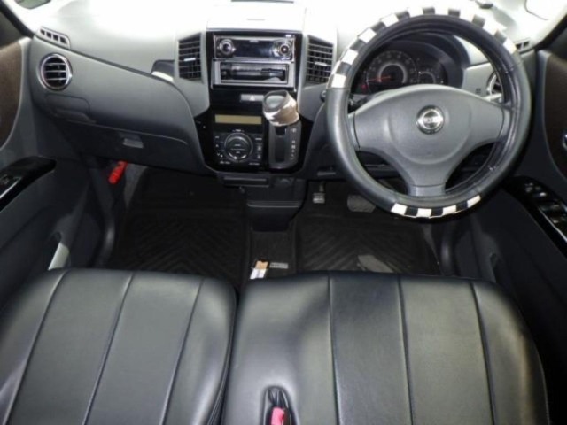 Nissan ROOX 2010 7427936-3