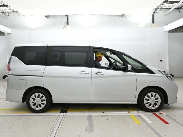 Nissan SERENA 2022 7429049-3