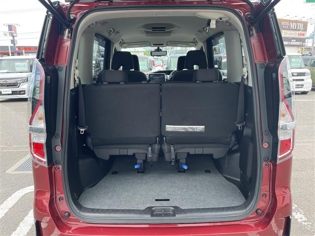 Nissan SERENA 2022 7429142-17