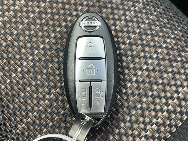 Nissan SERENA 2014 7429198-9