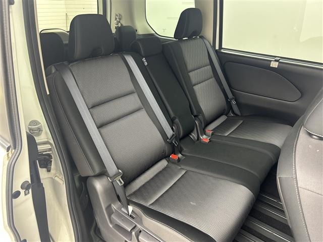 Nissan SERENA 2022 7429236-10