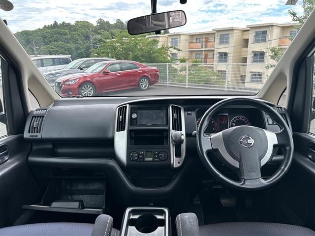 Nissan SERENA 2009 7429250-3