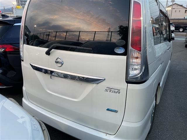 Nissan SERENA 2011 7429256-1
