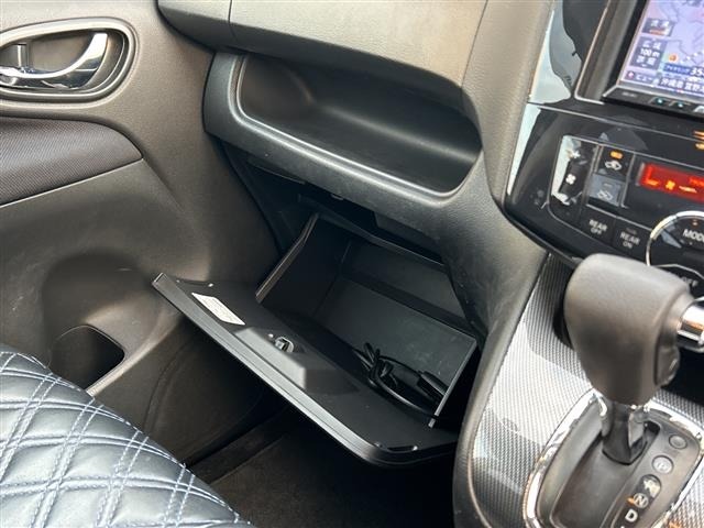 Nissan SERENA 2013 7429264-22