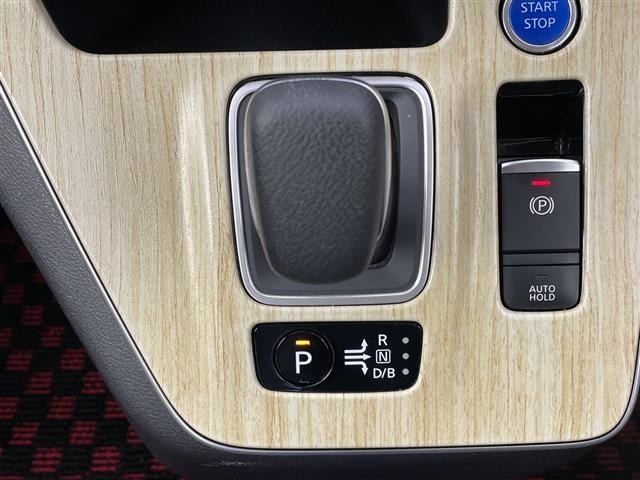 Nissan SERENA 2022 7429389-7
