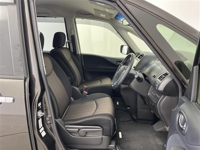 Nissan SERENA 2015 7429641-2