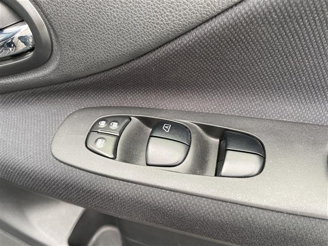 Nissan SERENA 2015 7429648-4