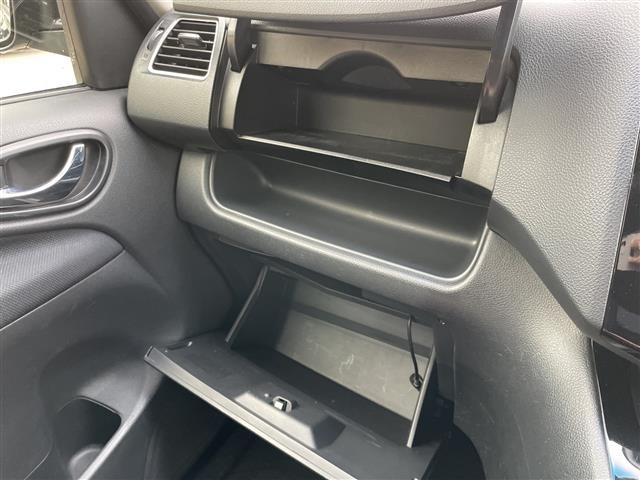 Nissan SERENA 2015 7429648-6
