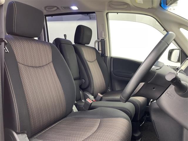 Nissan SERENA 2015 7429676-19