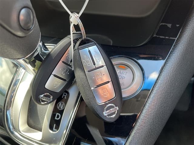 Nissan SERENA 2015 7429717-1