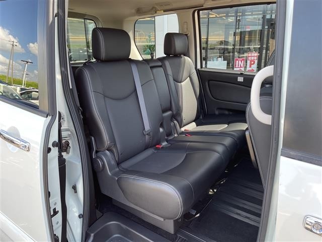 Nissan SERENA 2015 7429717-11