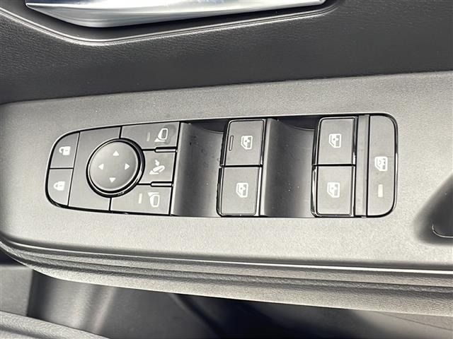 Nissan SERENA 2025 7429737-6