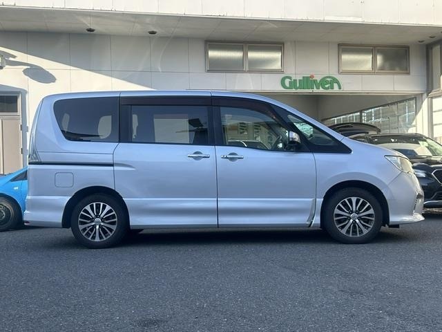 Nissan SERENA 2011 7429738-3