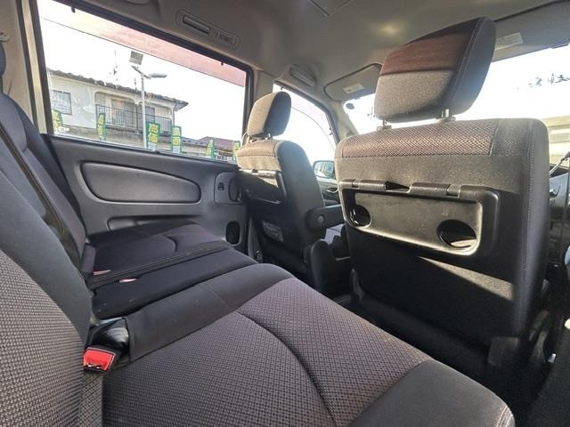 Nissan SERENA 2011 7429738-4