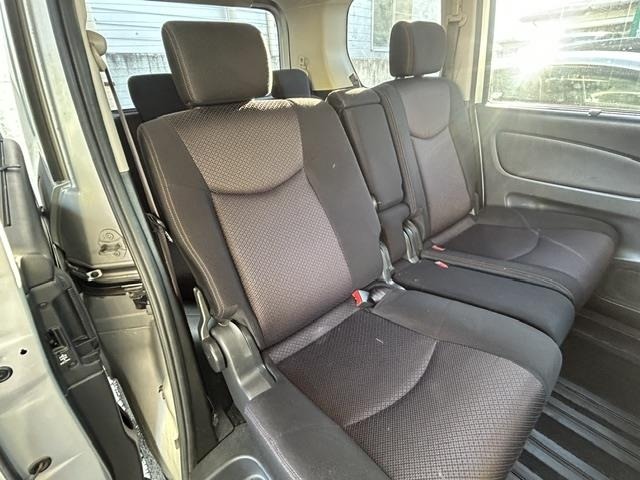 Nissan SERENA 2011 7429738-6