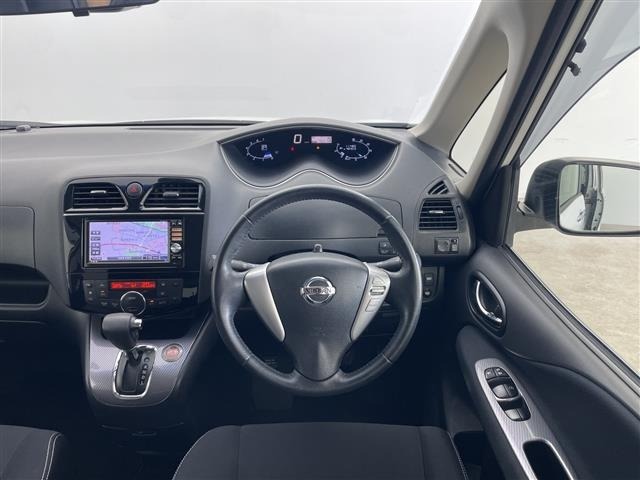 Nissan SERENA 2014 7429757-1