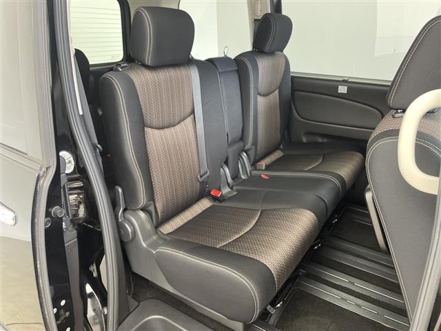Nissan SERENA 2014 7429791-6