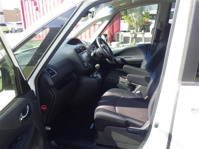 Nissan SERENA 2015 7429797-13
