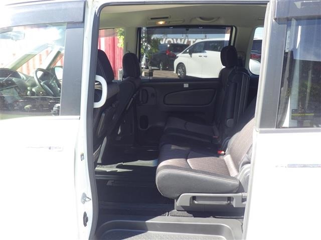 Nissan SERENA 2015 7429797-23