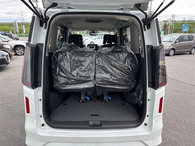 Nissan SERENA 2025 7429808-12