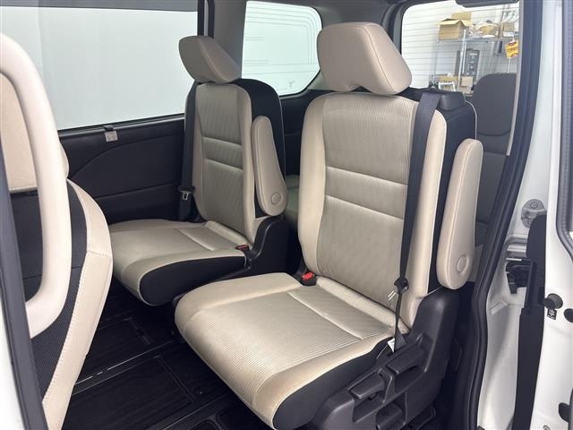 Nissan SERENA 2022 7429831-11