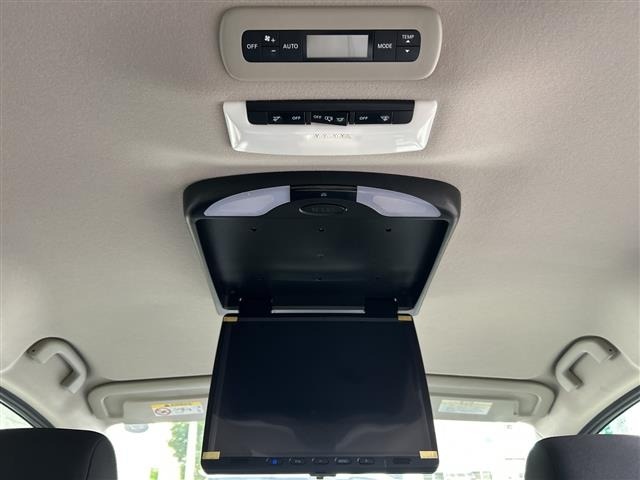 Nissan SERENA 2022 7429844-17