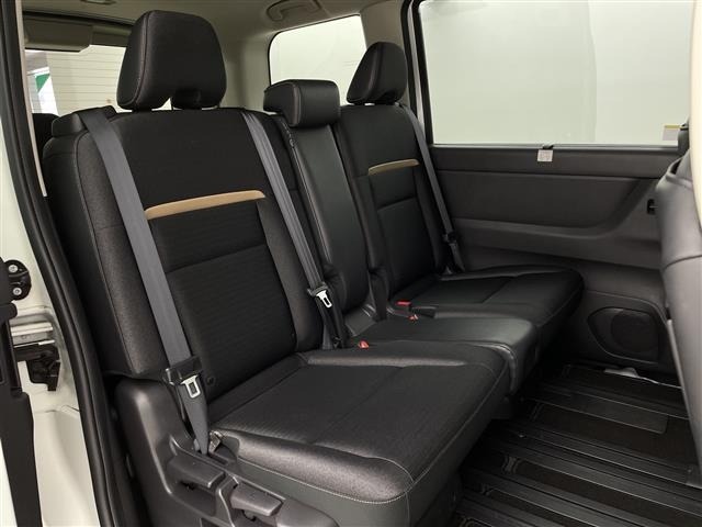 Nissan SERENA 2023 7429852-11