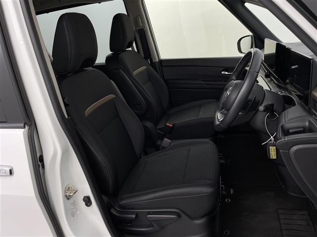 Nissan SERENA 2023 7429852-9