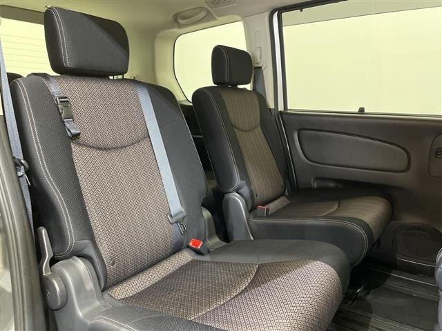 Nissan SERENA 2015 7429854-11