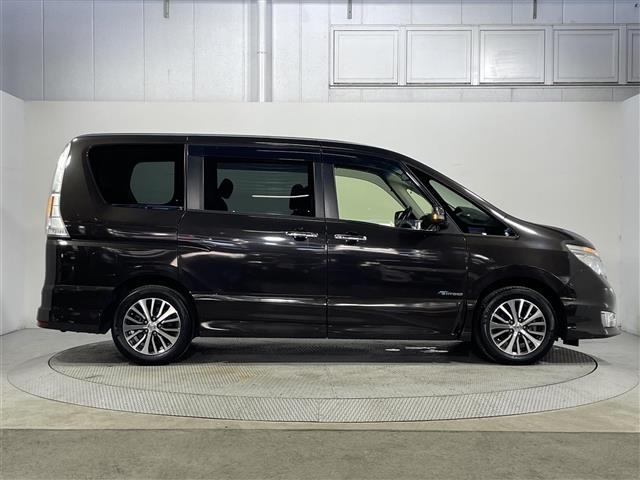 Nissan SERENA 2015 7429866-1