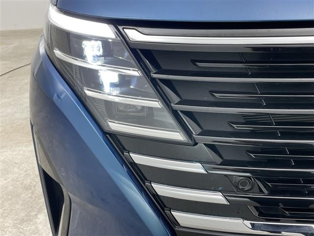 Nissan SERENA 2023 7429869-11