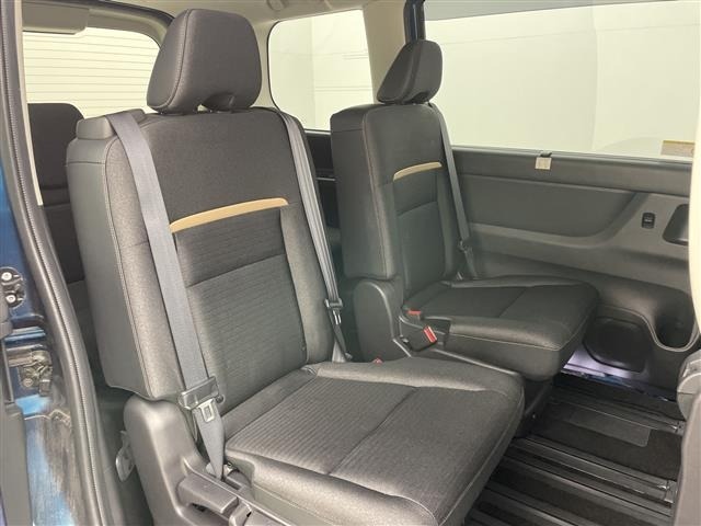 Nissan SERENA 2023 7429869-3