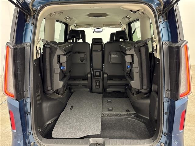 Nissan SERENA 2023 7429872-9