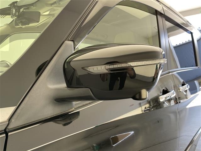 Nissan SERENA 2022 7429888-17