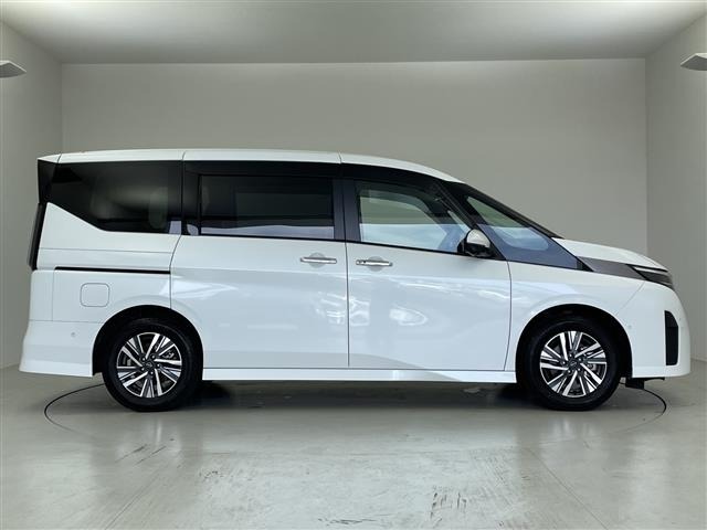 Nissan SERENA 2023 7429889-13