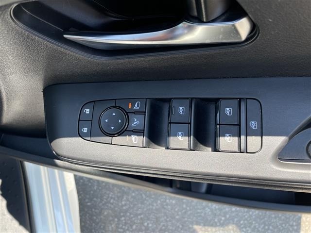 Nissan SERENA 2023 7429891-20