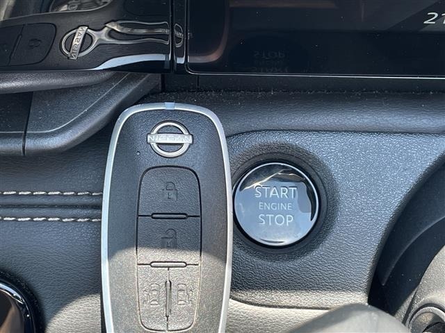 Nissan SERENA 2023 7429891-3