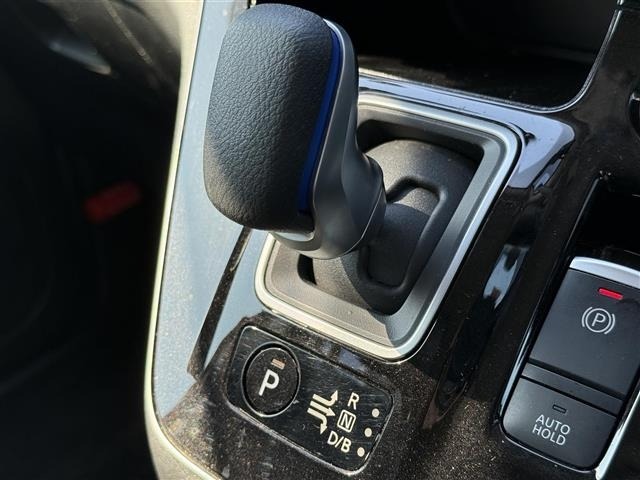 Nissan SERENA 2021 7429894-17