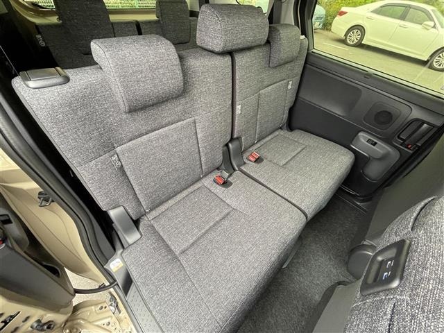 Toyota SIENTA 2026 7429237-9