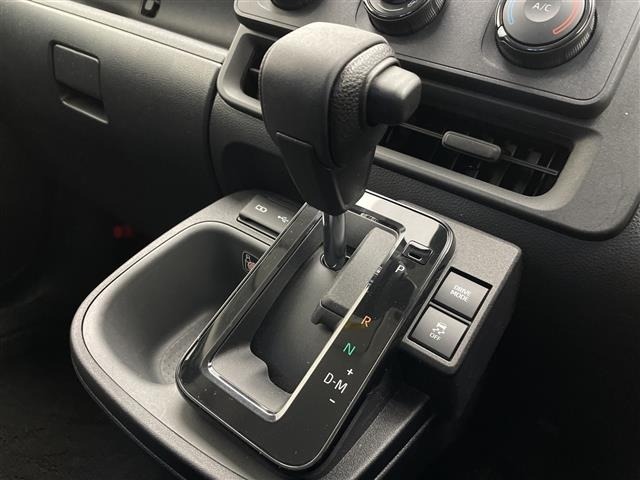 Toyota SIENTA 2025 7429255-8