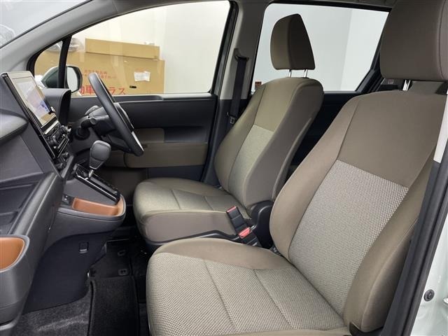 Toyota SIENTA 2025 7429287-4