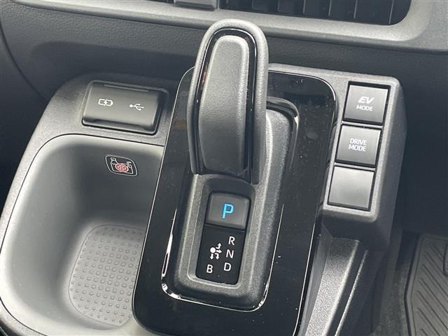 Toyota SIENTA 2025 7429602-2