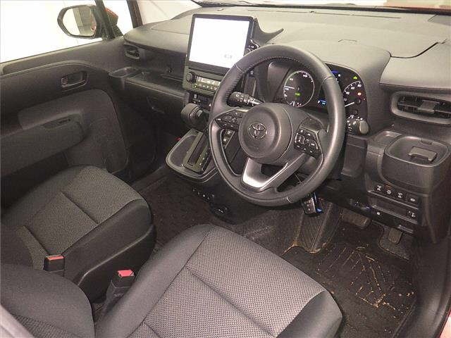Toyota SIENTA 2024 7429683-3