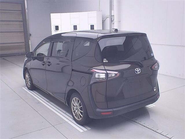 Toyota SIENTA 2016 7429684-1
