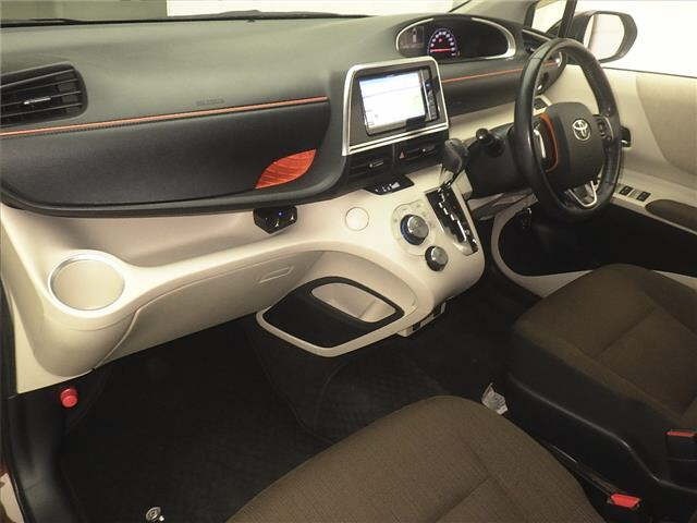Toyota SIENTA 2015 7429695-4