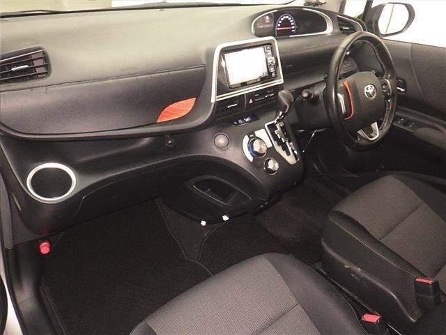 Toyota SIENTA 2019 7429696-4