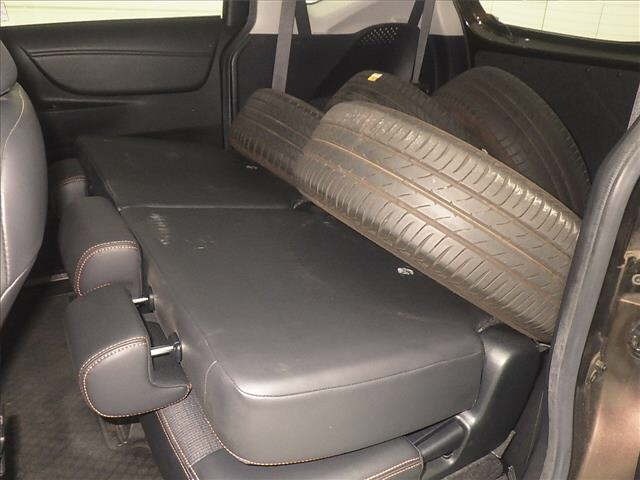 Toyota SIENTA 2017 7429700-7