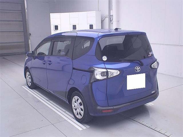 Toyota SIENTA 2018 7429703-1