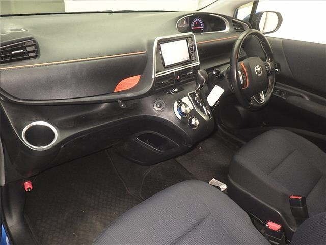 Toyota SIENTA 2018 7429703-4