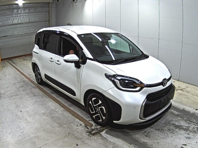 Toyota SIENTA 2023 7429719-0